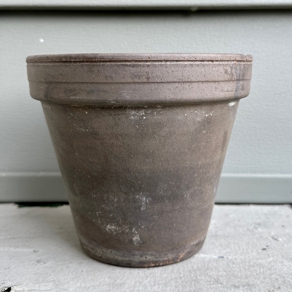 Dark Basalt Clay Standard Flower Pot Planter - Picture 10 of 14